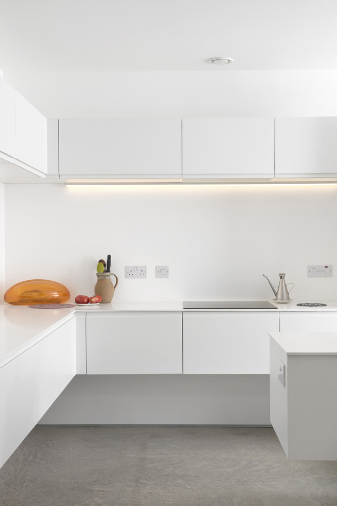 کابینت مینیمال سفید